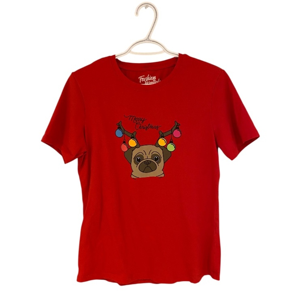 Pug red Christmas t-shirt. Size large